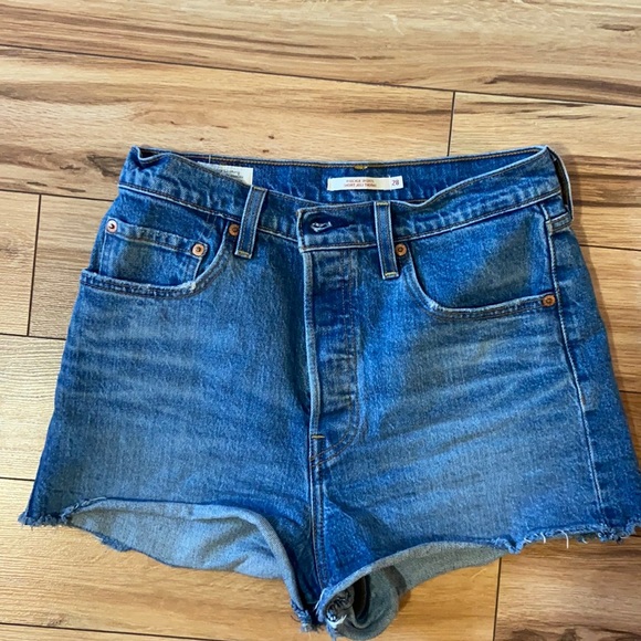 Levi's Denim - Levi’s Ribcage Shorts